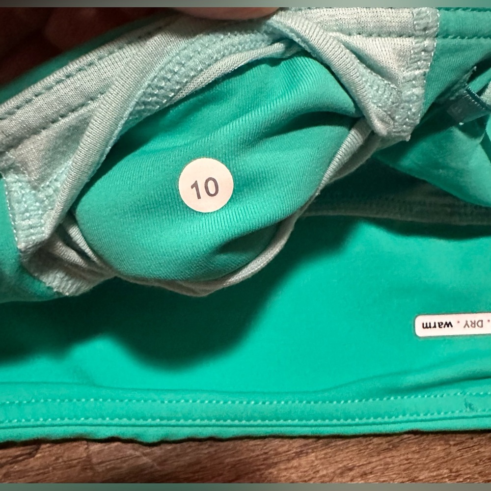 Vintage Lululemon Run Speed Skirt in Lagoon. Size 10 - Picture 12 of 16